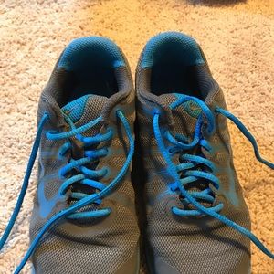 Nike youth golf shoes